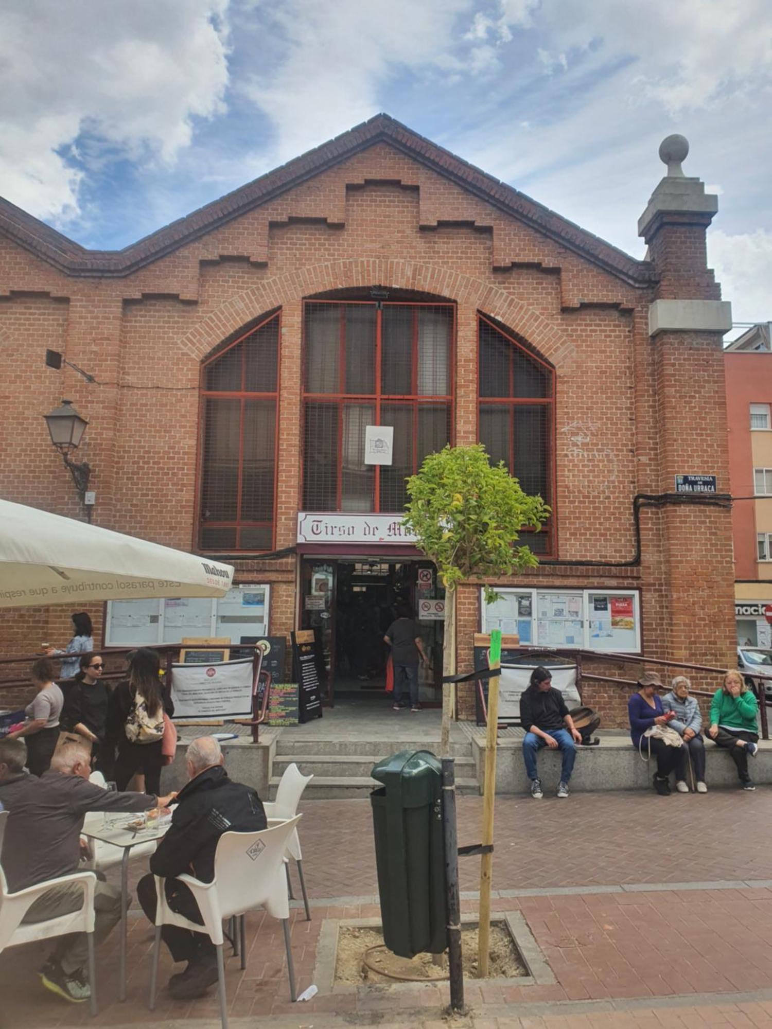 Libros Y Plantas A 5 Minutos Del Centro En Bus Lägenhet Madrid Exteriör bild